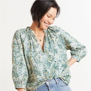 Lightweight Green Paisley Split-Neck Blouse